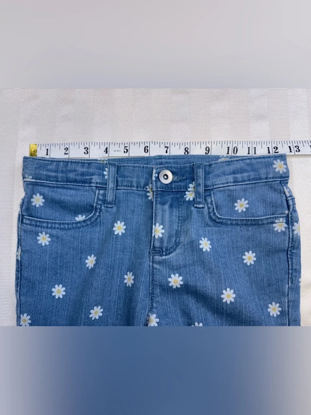 The Children’s Place - Daisy Denim Skimmer Short - Peony Wash Size 8 Youth NWT